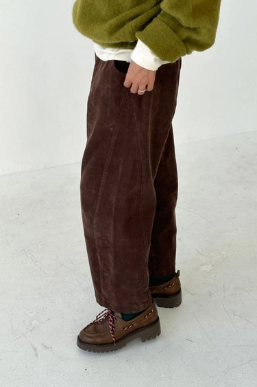 Corduroy Arc Pants in Chocolate