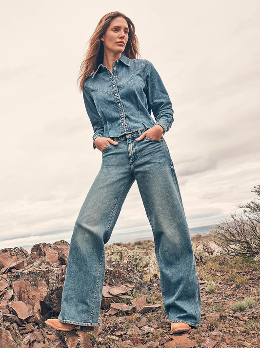 Worldwide Mid Rise Wide Leg Jean in Drifters Dream