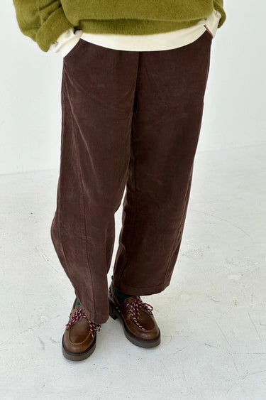 Corduroy Arc Pants in Chocolate