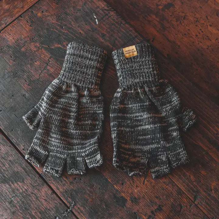 Fingerless Gloves in Desert & Natural Deerskin